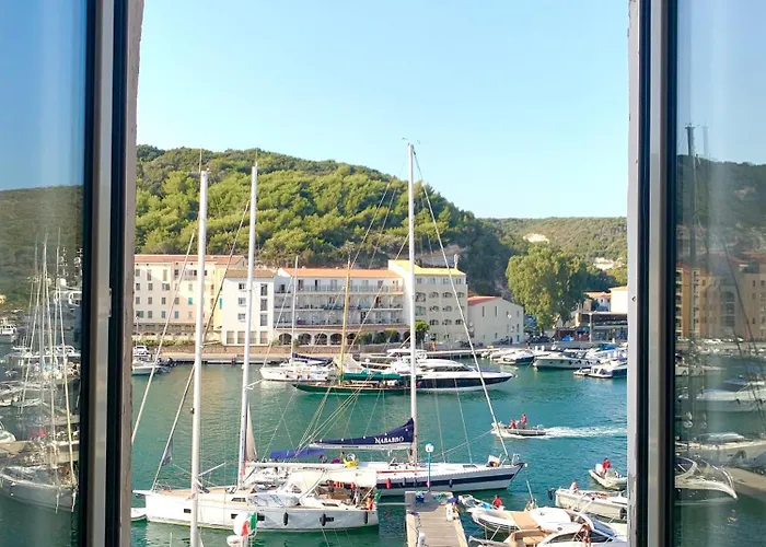 Acquaviva *